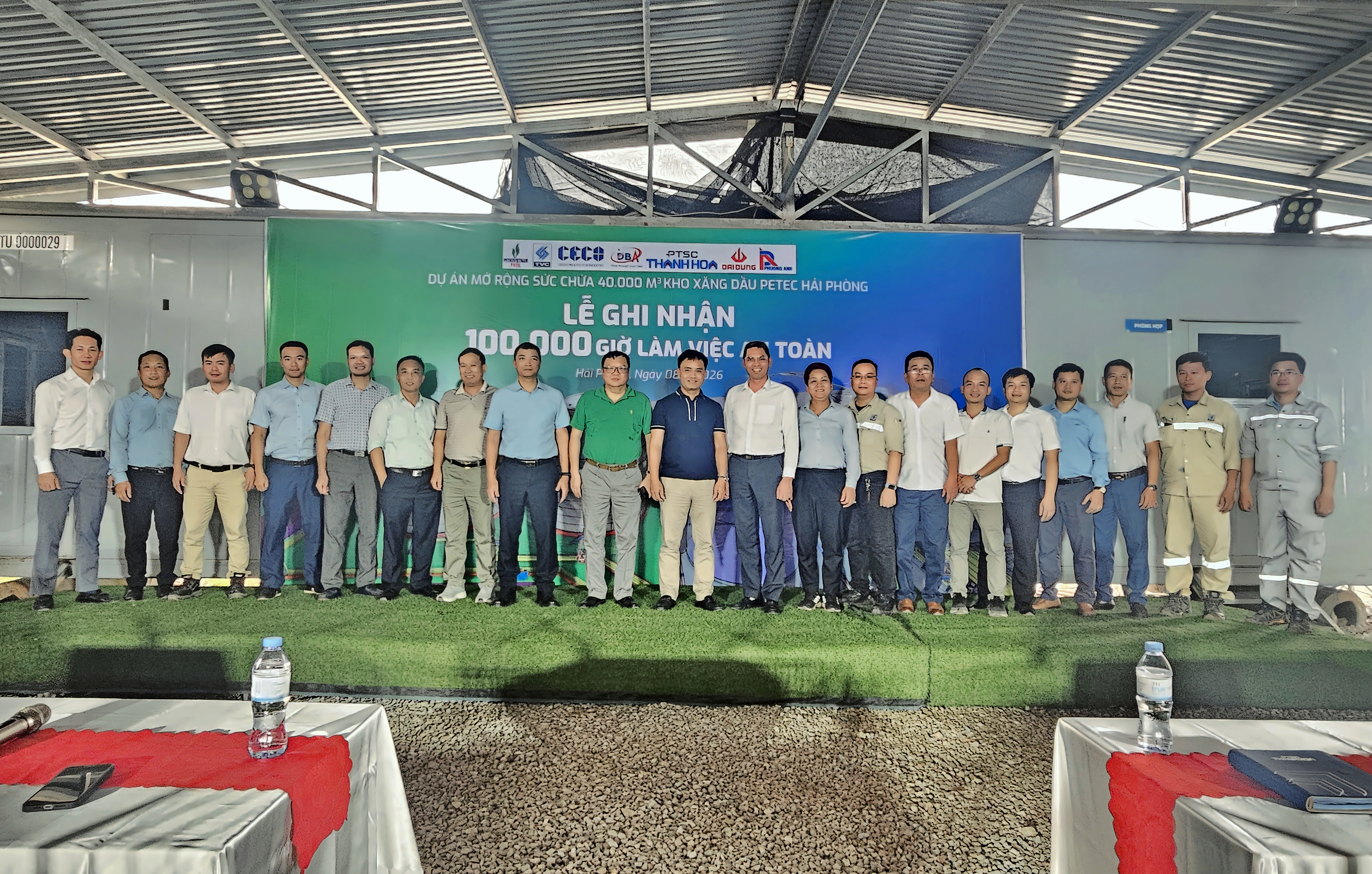 Lễ ghi nhận 100.000 giờ làm việc an toàn - dấu mốc quan trọng tại Dự án kho xăng dầu PETEC Hải Phòng