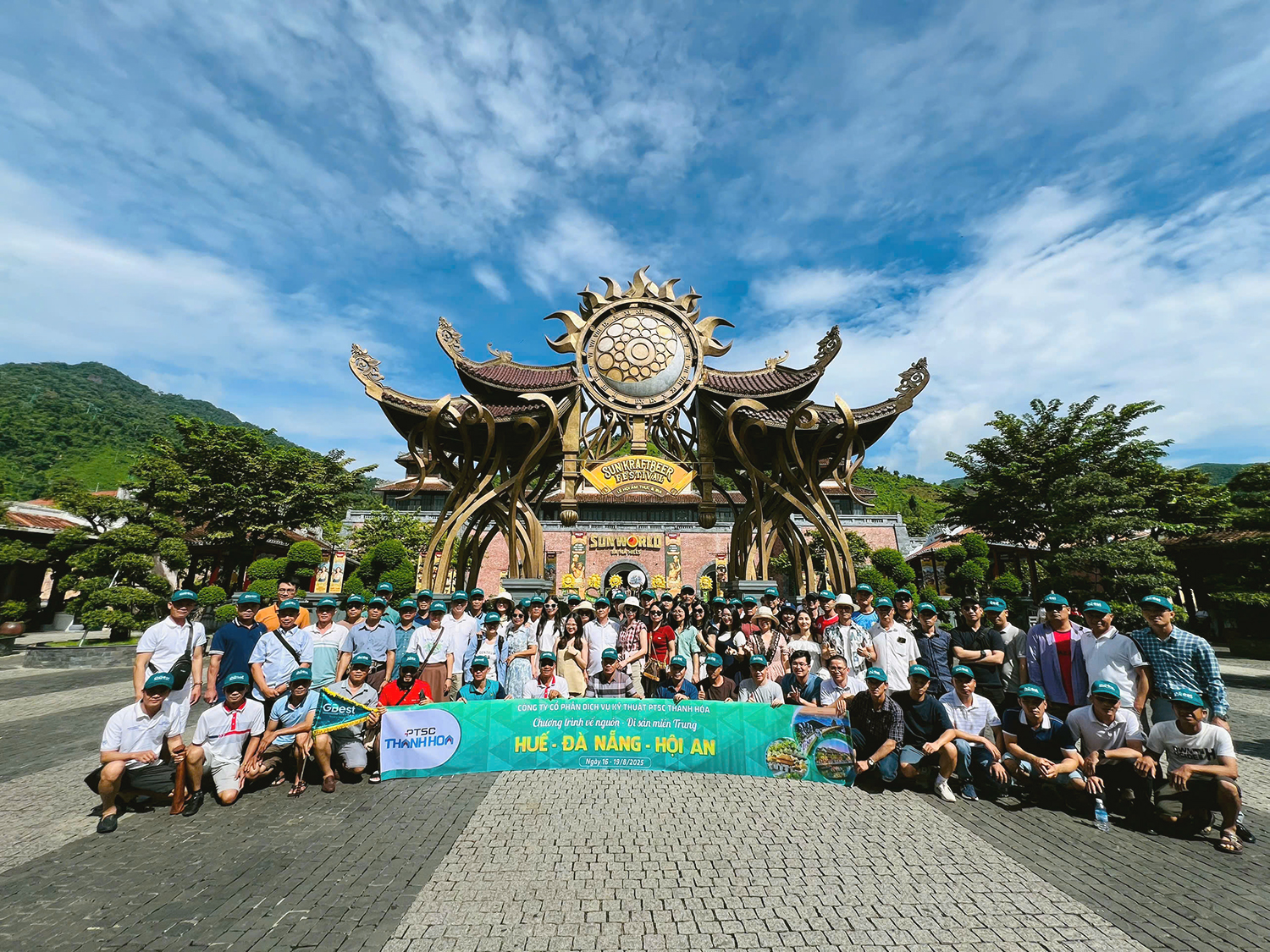 Đi để hiểu, để yêu, để phụng sự