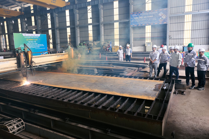 PTSC Thanh Hóa tổ chức Lễ first cut – Khởi động Hạng mục chế tạo Thiết bị nội địa gói thầu T23 - Dự án Nhiệt điện Long Phú 1