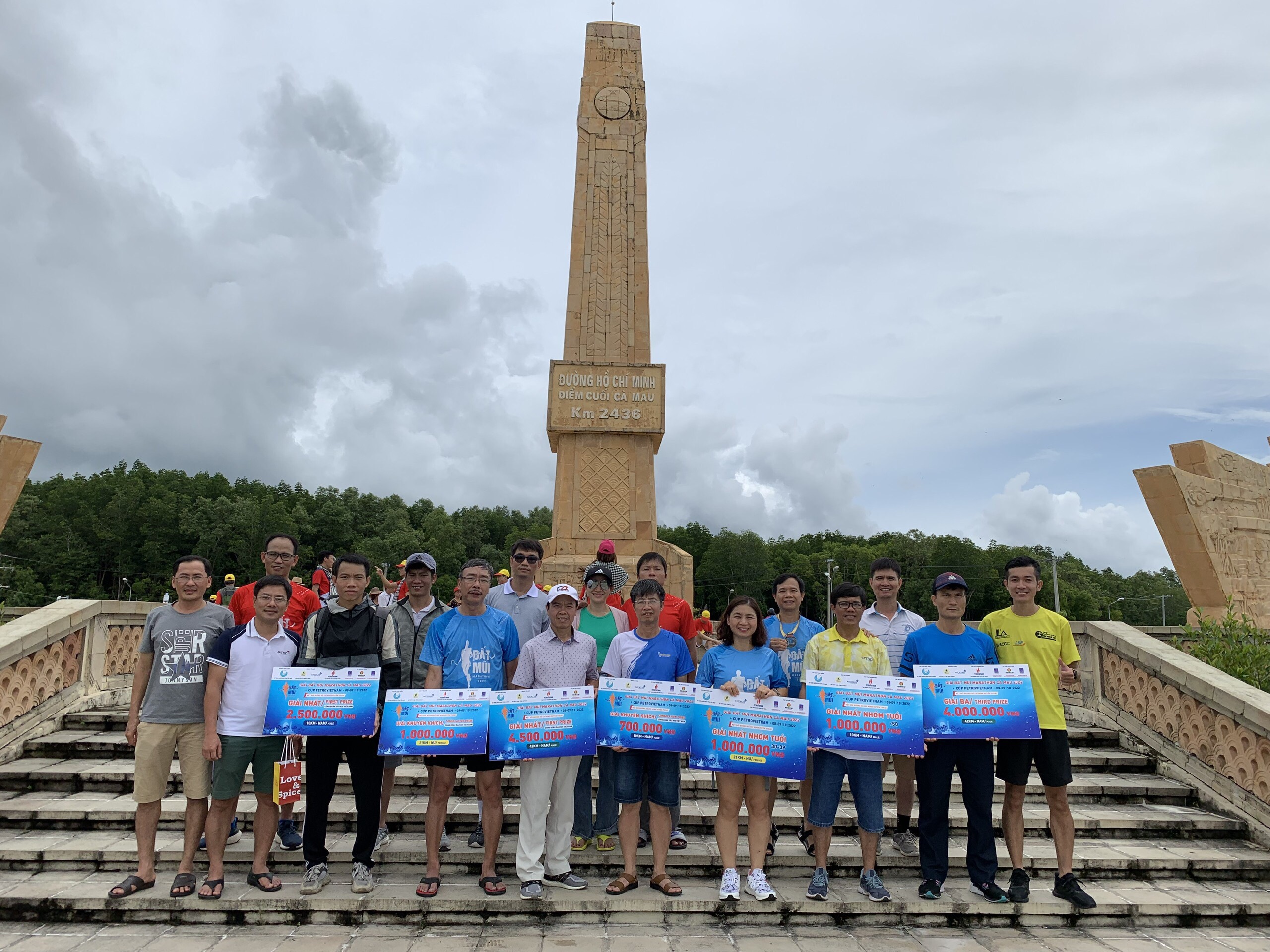 Đoàn vận động viên PTSC đạt thành tích cao tại giải đất mũi Marathon Cà Mau 2022 - Cup PetroVietnam
