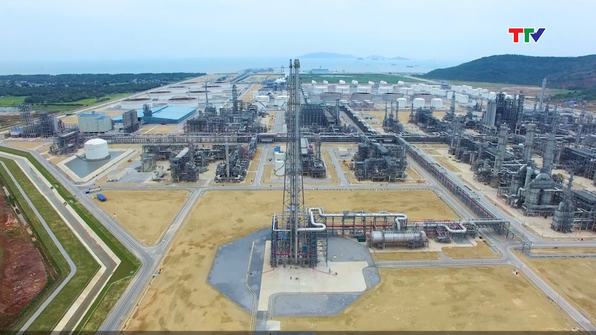 Nghi Son Refinery is ready for the first commercial products