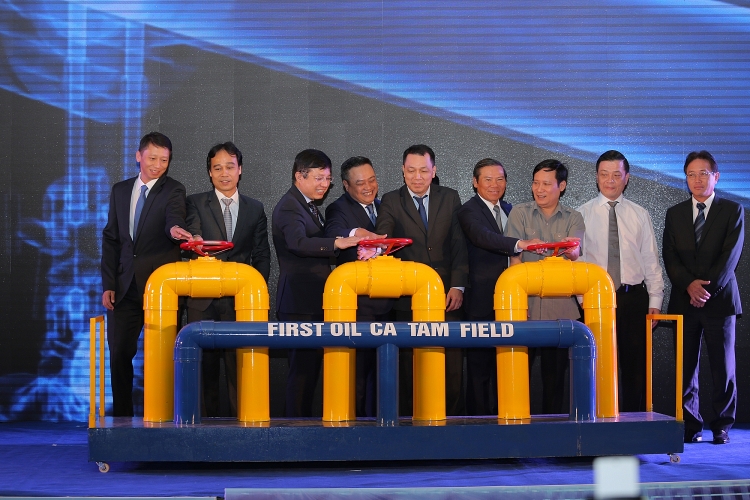 Welcoming the first oilflow from Ca Tam Oil Field