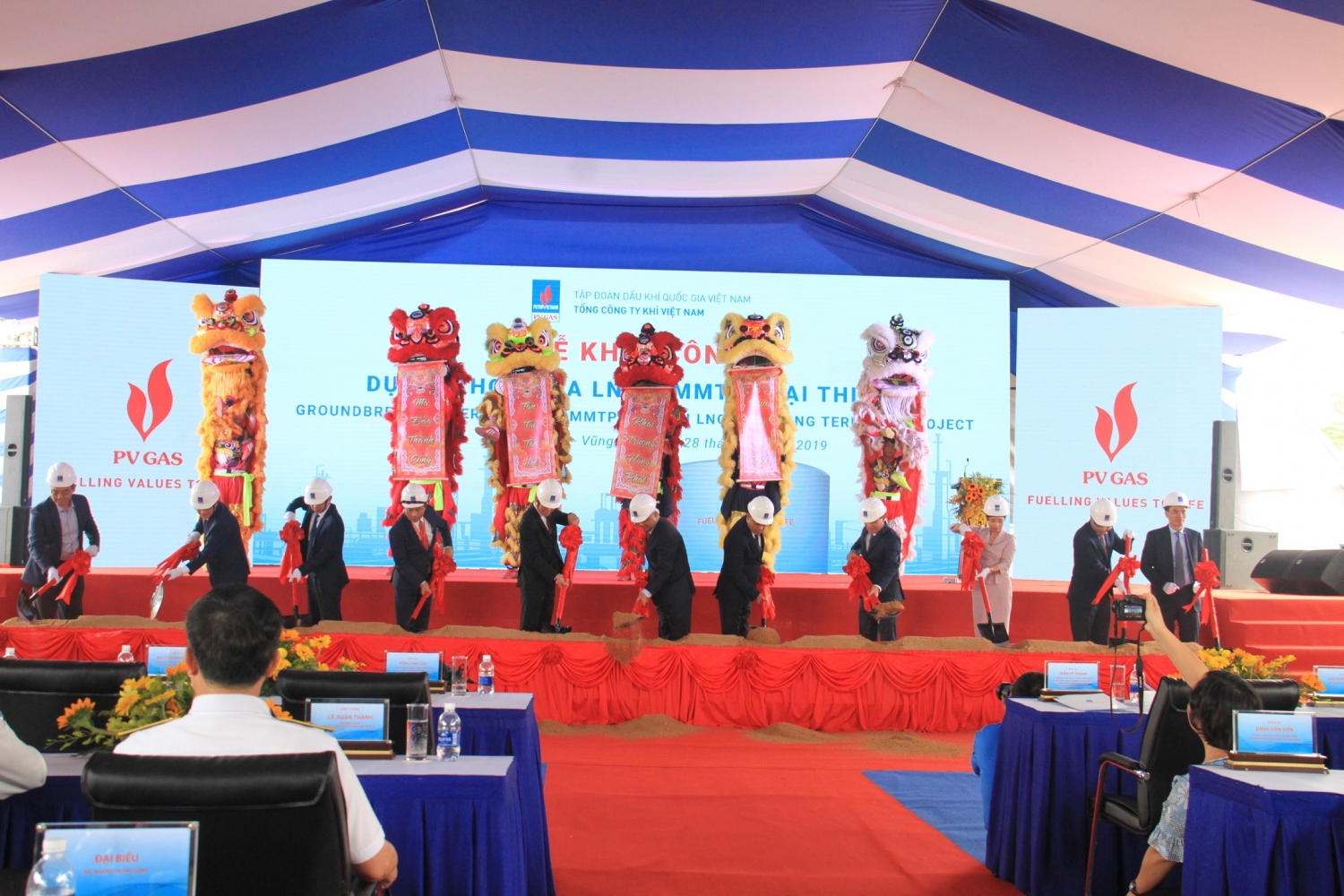 PVN and PV GAS start construction of one-million-ton LNG warehouse at Thi Vai