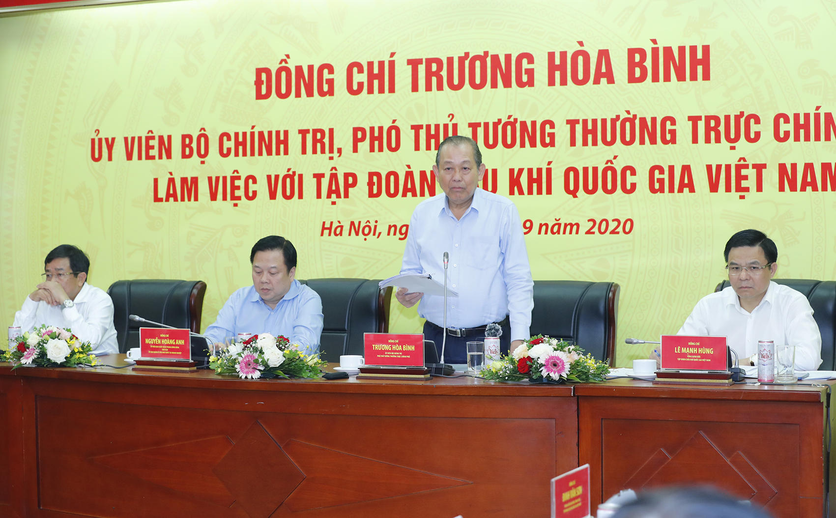 Phó Thủ tướng Trương Hòa Bình làm việc với Tập đoàn Dầu khí Việt Nam