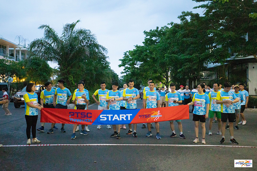 ĐTN PTSC Thanh Hoá tổ chức giải chạy bộ “Sam Son Victory Challenge 2021” và ra mắt CLB Thể thao “PTSC Thanh Hoá Runners”