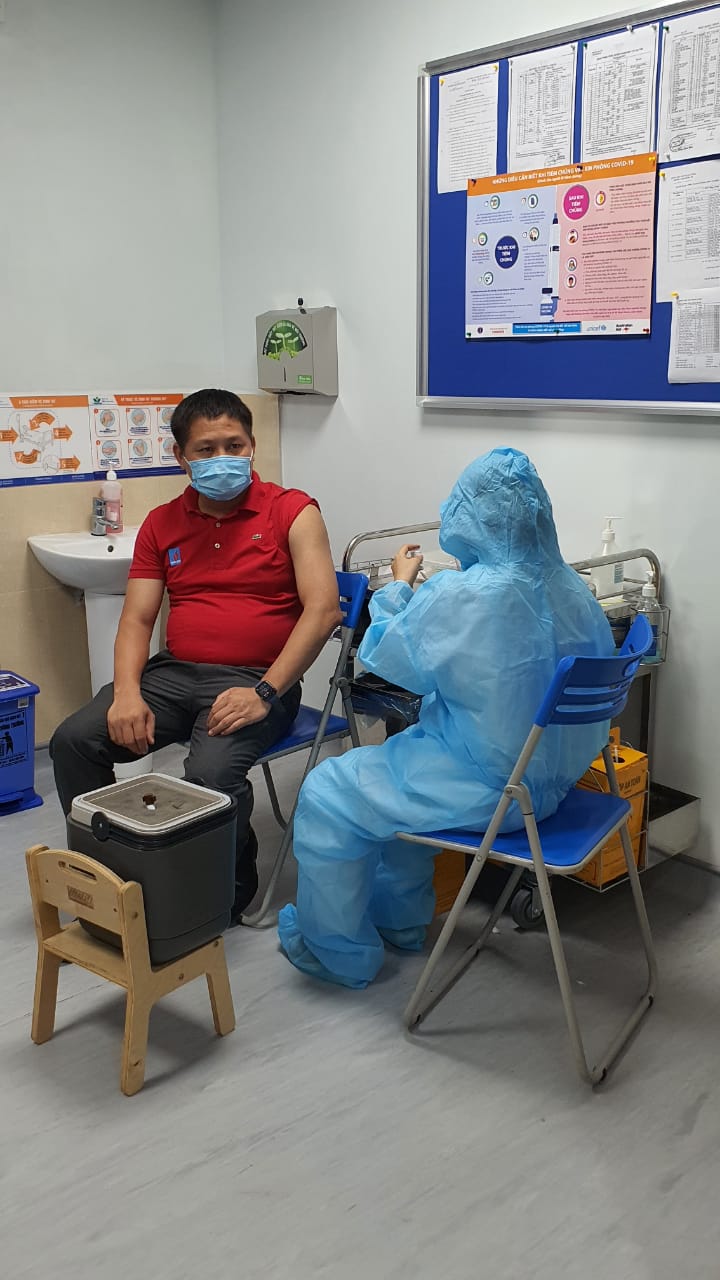 Người lao động PTSC hào hứng tham gia tiêm vắc xin COVID-19 tại Hà Nội